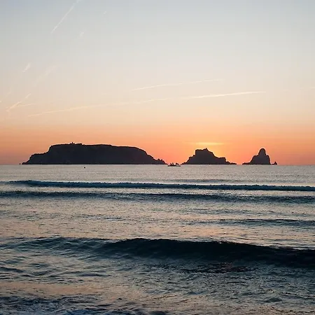 Sant Feliu Hotel *