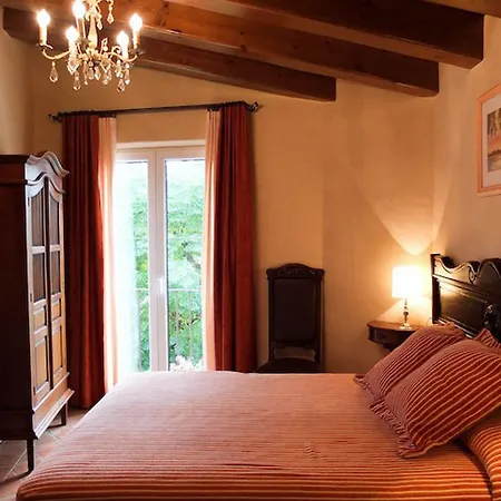 Sant Feliu Hotel *